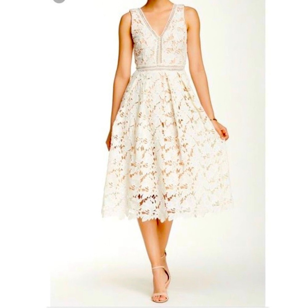Romeo + Juliet Couture Ivory Lace Sheath Midi Dress NWT Size S